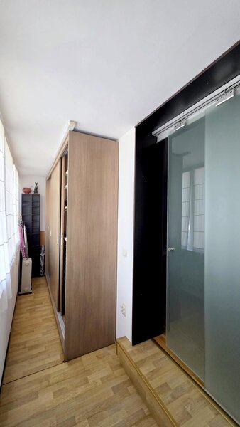 Obor, metrou, zona Avrig, garsoniera mobilata, etaj 5, bloc anvelopat.